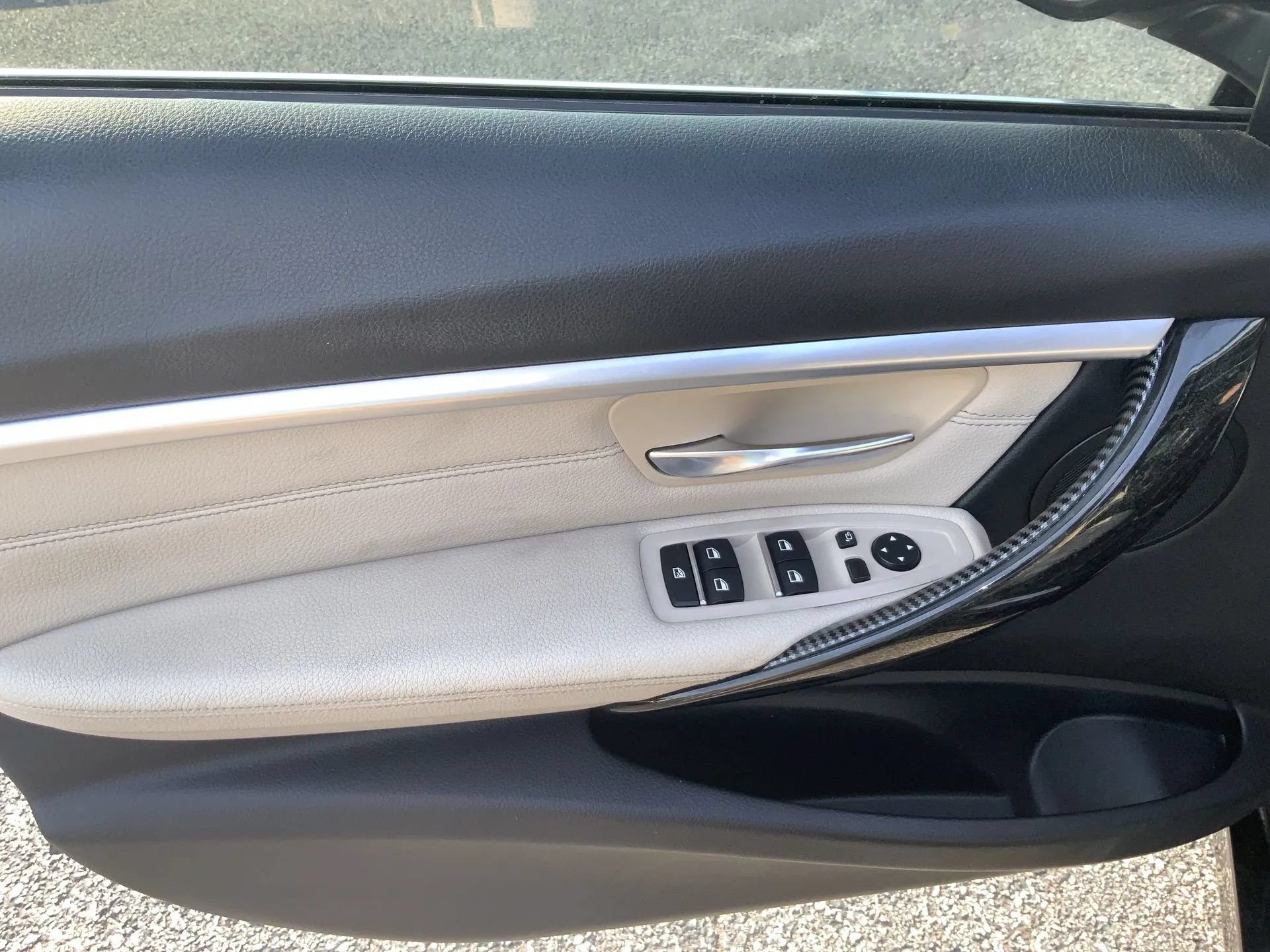 Used 2017 BMW 330i Sedan RWD image 15