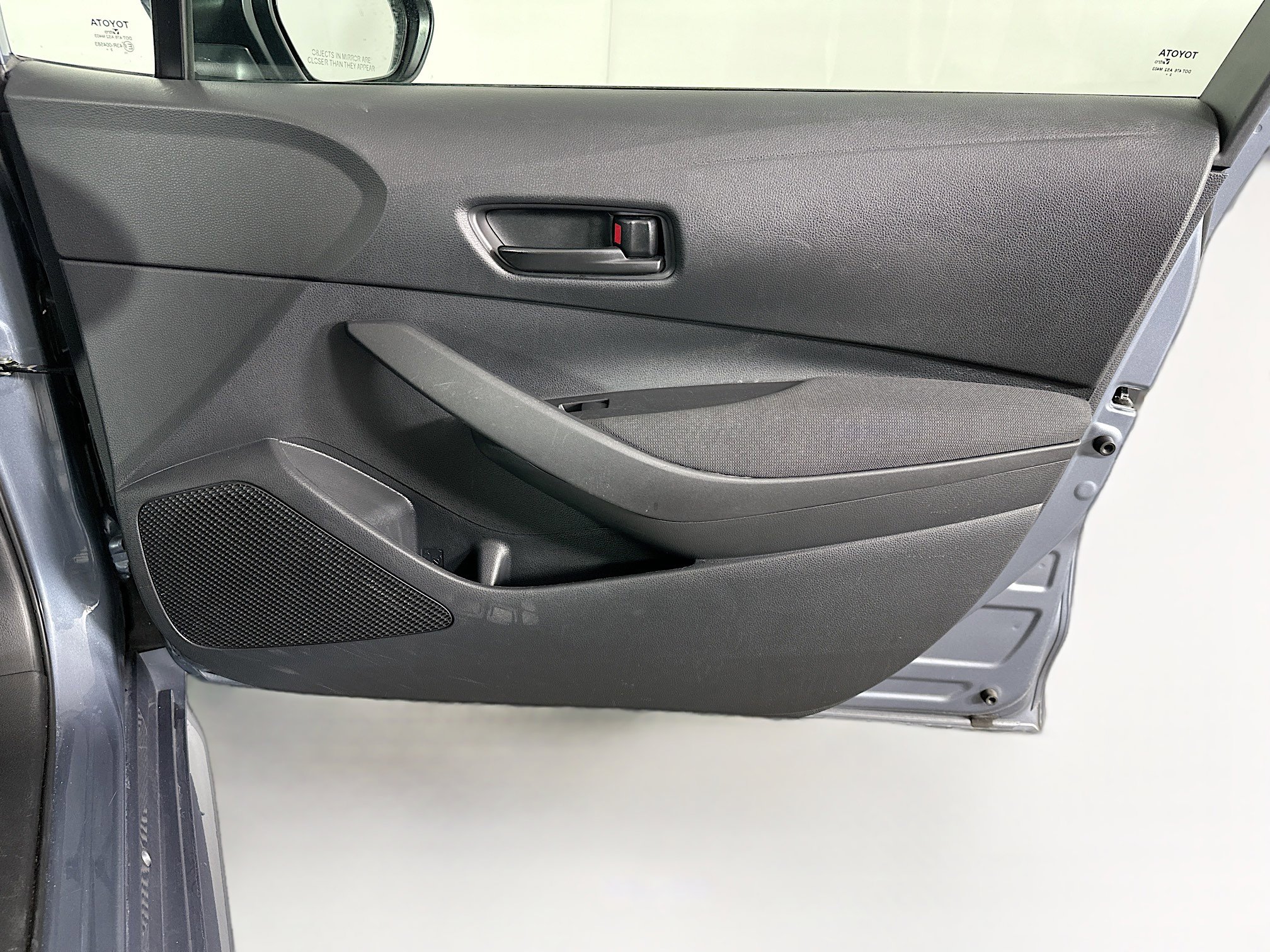 Used 2024 Toyota Corolla LE image 31