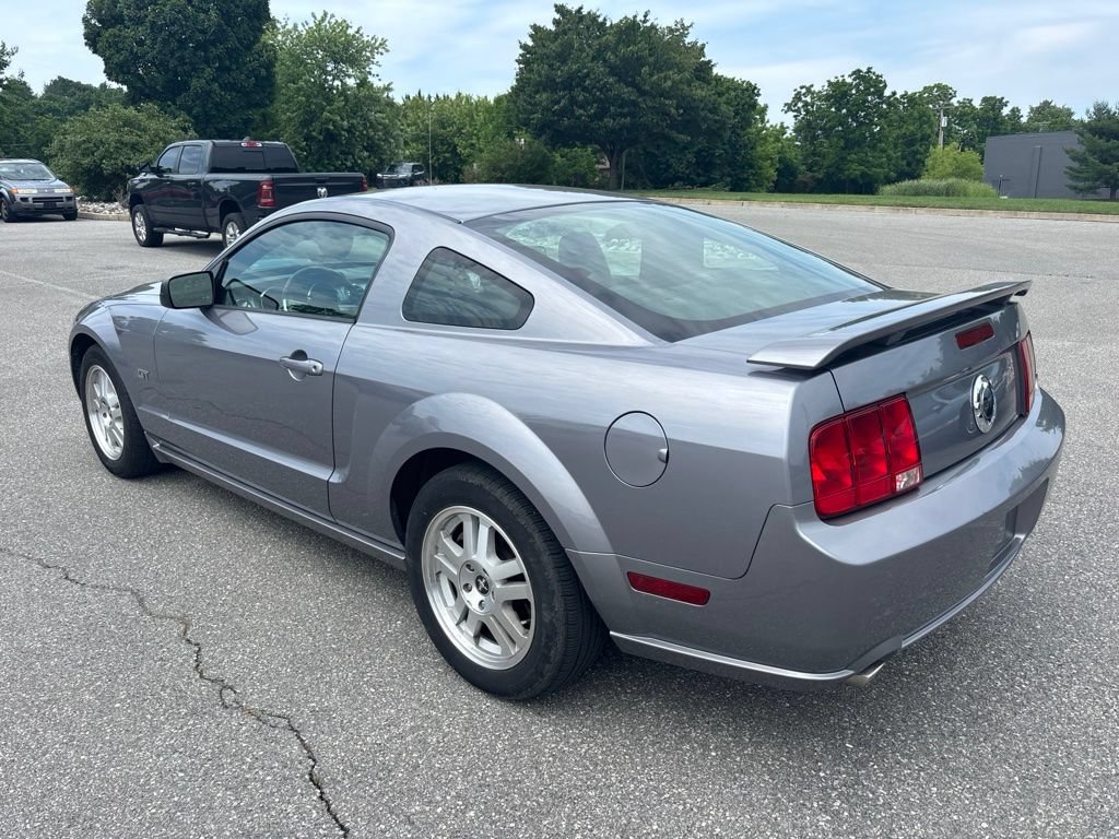 Used 2007 Ford Mustang GT Premium RWD image 5
