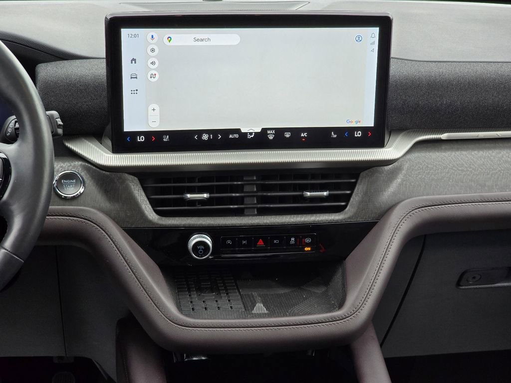 Used 2025 Ford Explorer Platinum AWD/4WD image 17