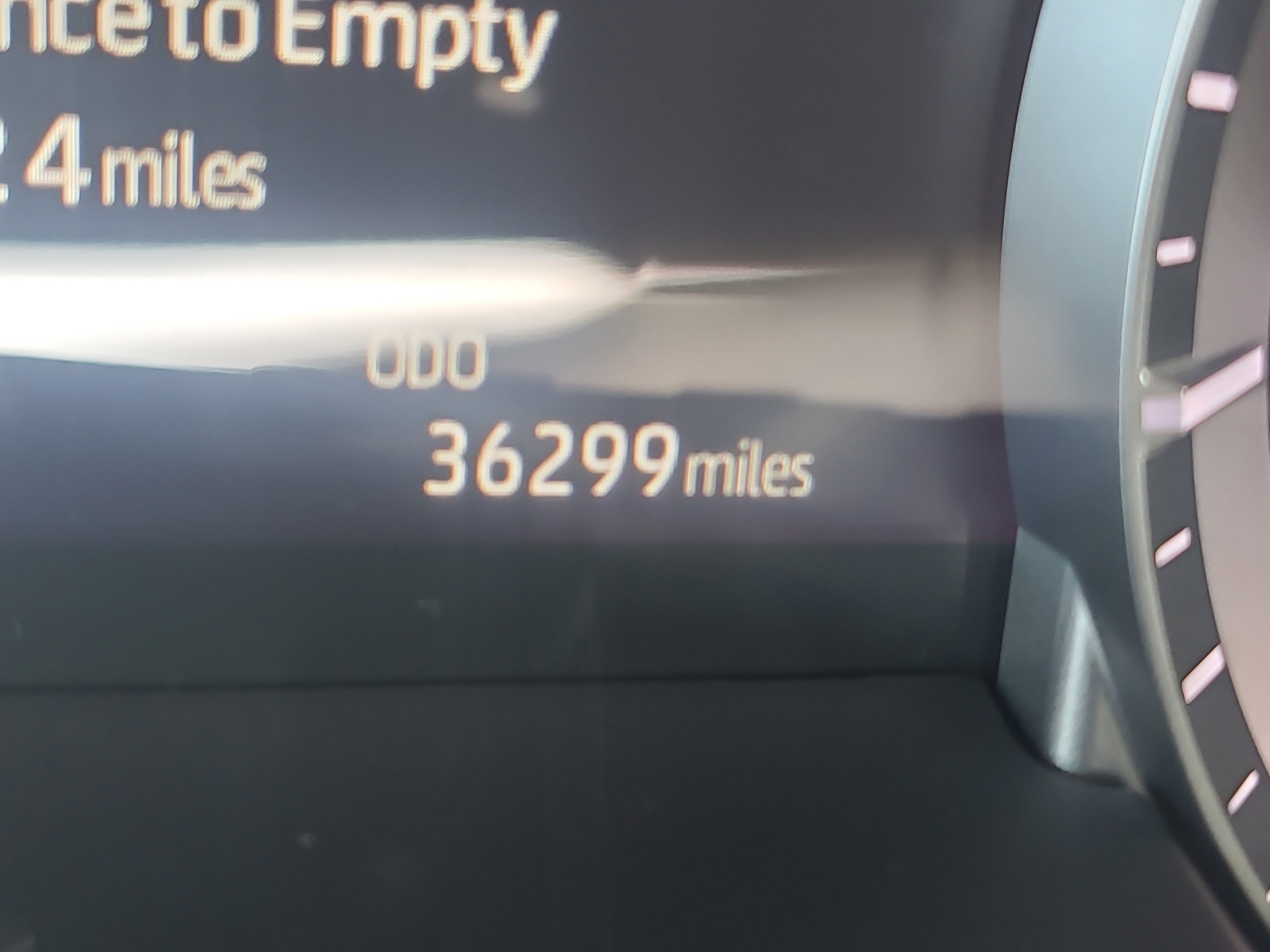 Used 2023 Toyota Highlander L AWD/4WD image 24