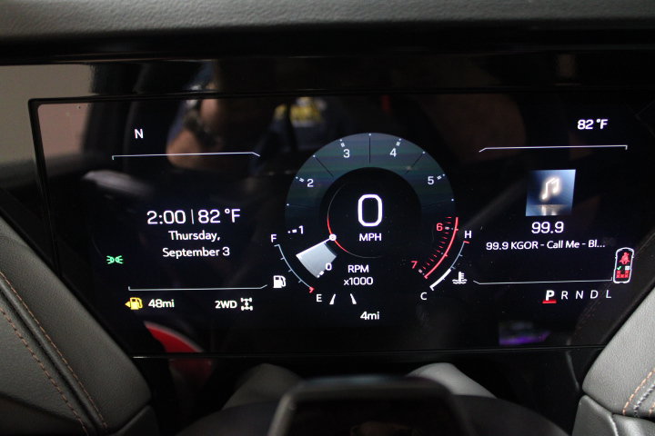 New 2026 GMC Yukon XL AT4 w/ AT4 Premium Plus Package AWD/4WD image 42