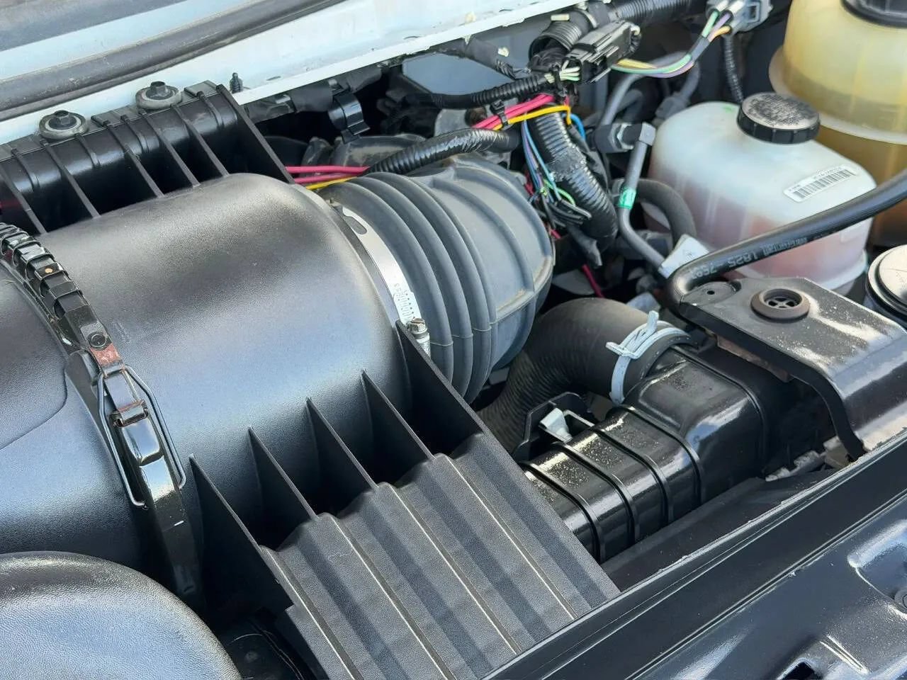Used 2016 Ford E-350 and Econoline 350 Super Duty w/ Power Windows & Locks Group RWD image 50