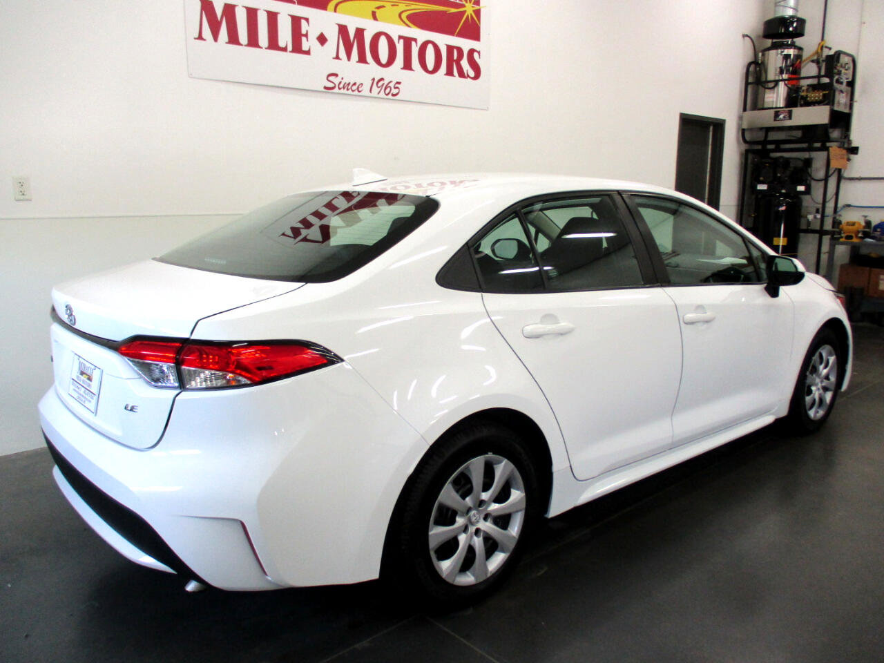 Used 2021 Toyota Corolla LE image 7