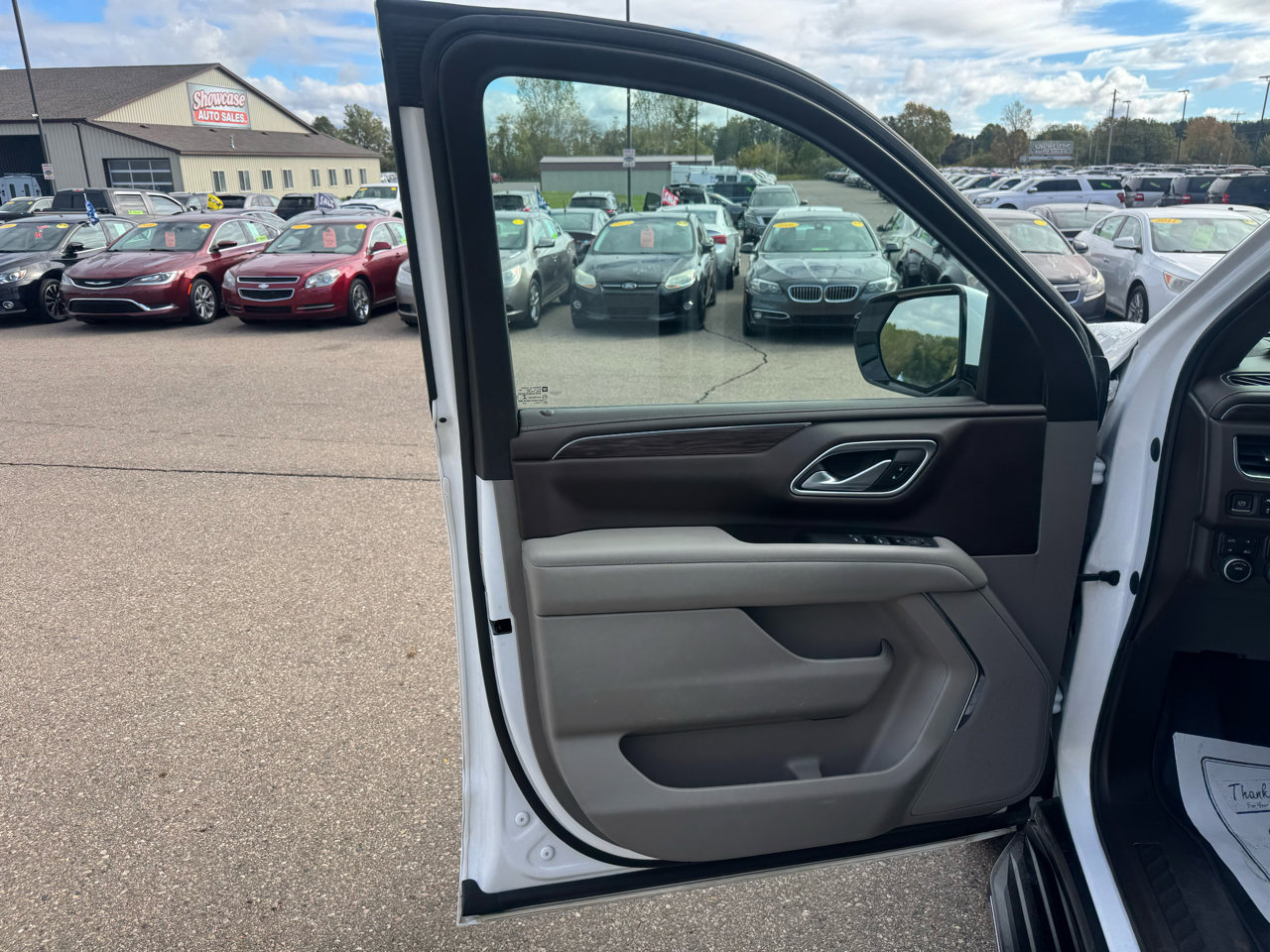 Used 2023 Chevrolet Tahoe LS image 15