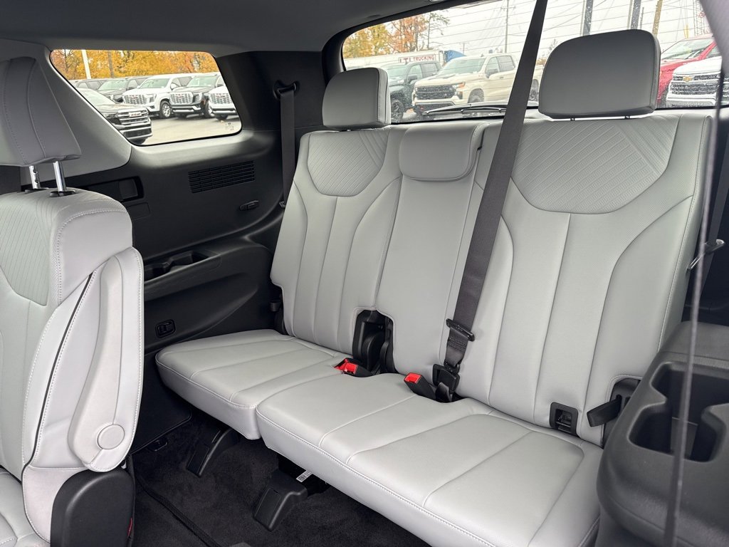 Used 2025 Hyundai Palisade SEL image 12