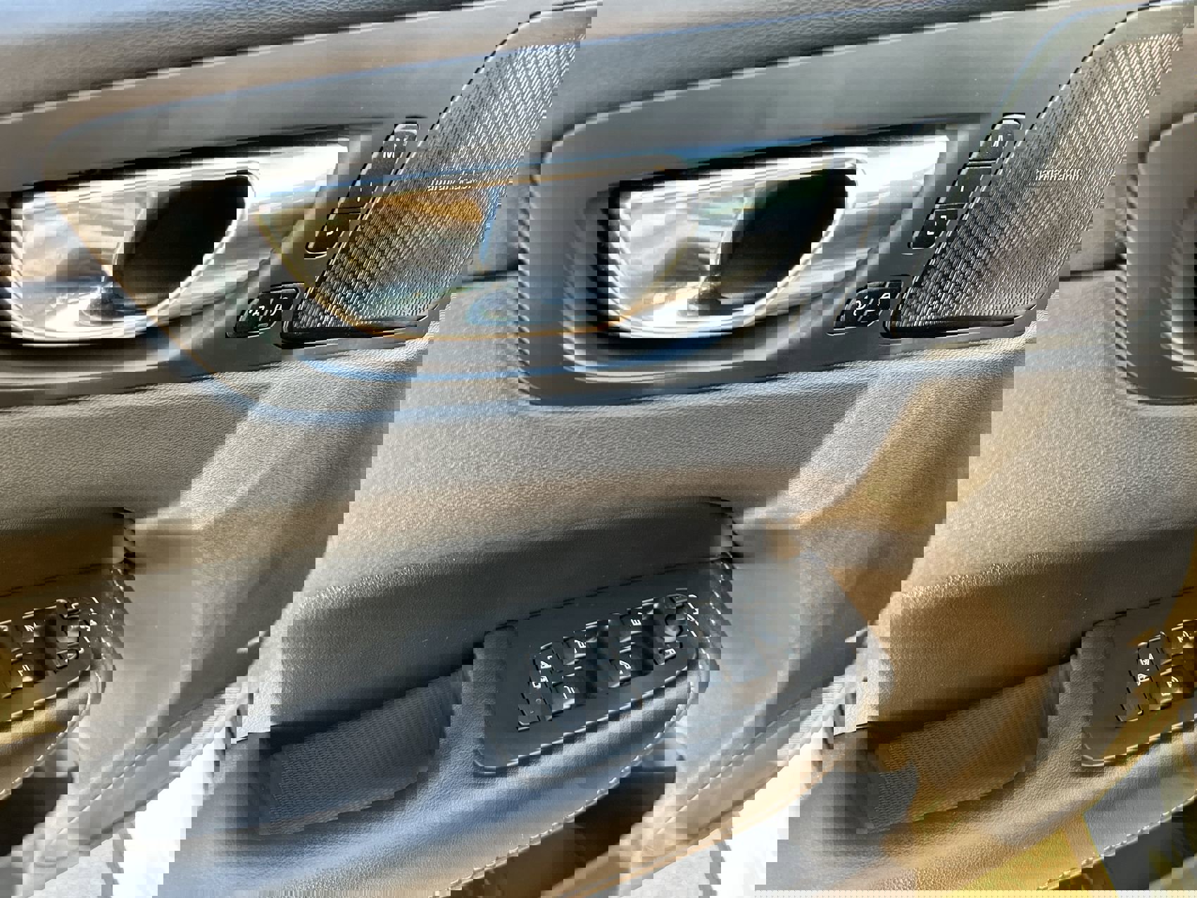 Used 2020 Volvo XC60 T6 Inscription w/ Protection Package Premier image 20