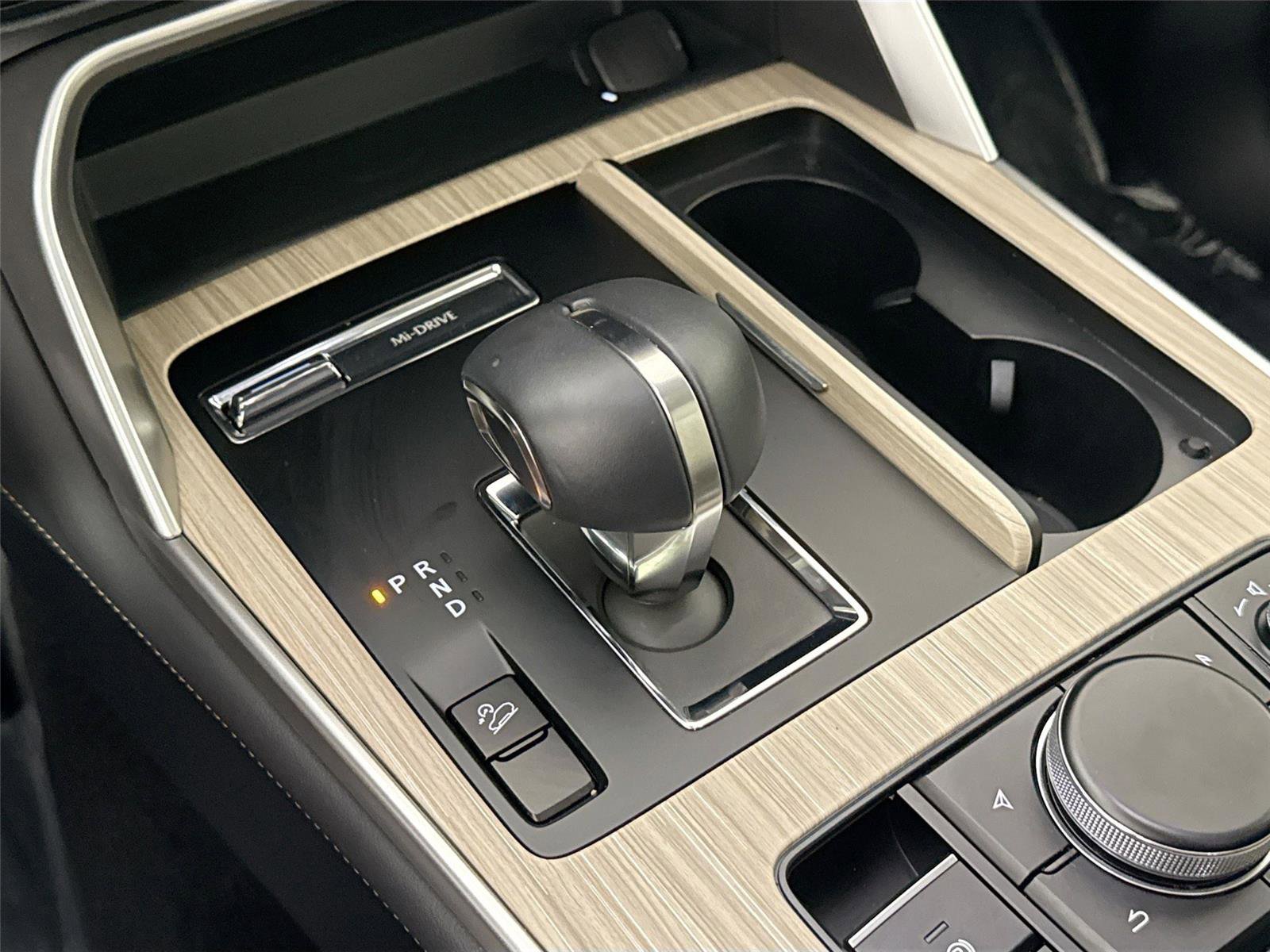 Certified 2025 MAZDA CX-70 3.3 Turbo w/ Premium Package image 27