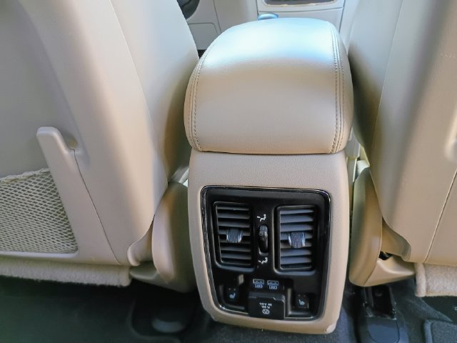 Used 2016 Jeep Grand Cherokee Limited w/ Trailer Tow Group IV RWD image 58