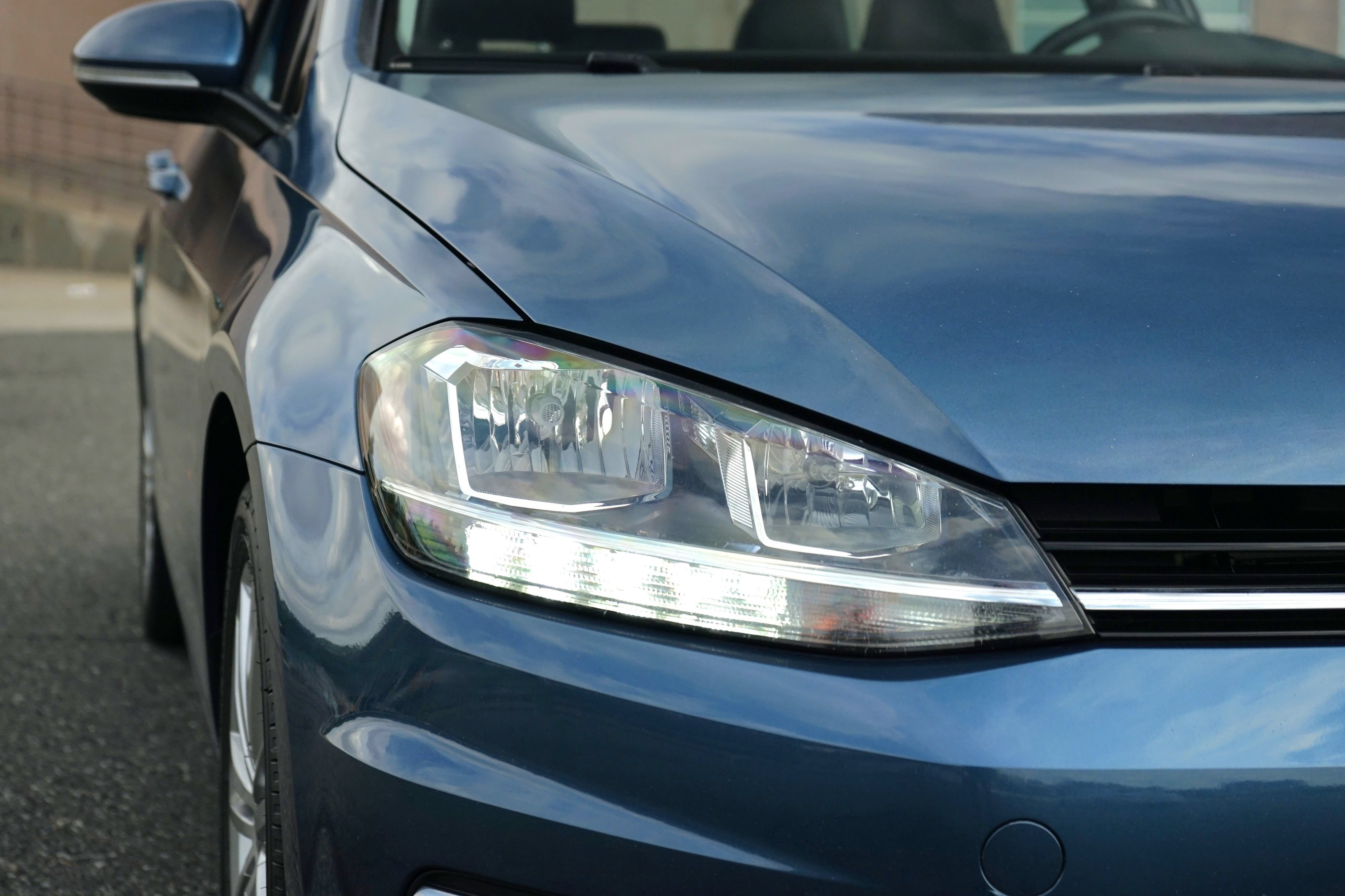 Used 2018 Volkswagen Golf SE FWD image 6