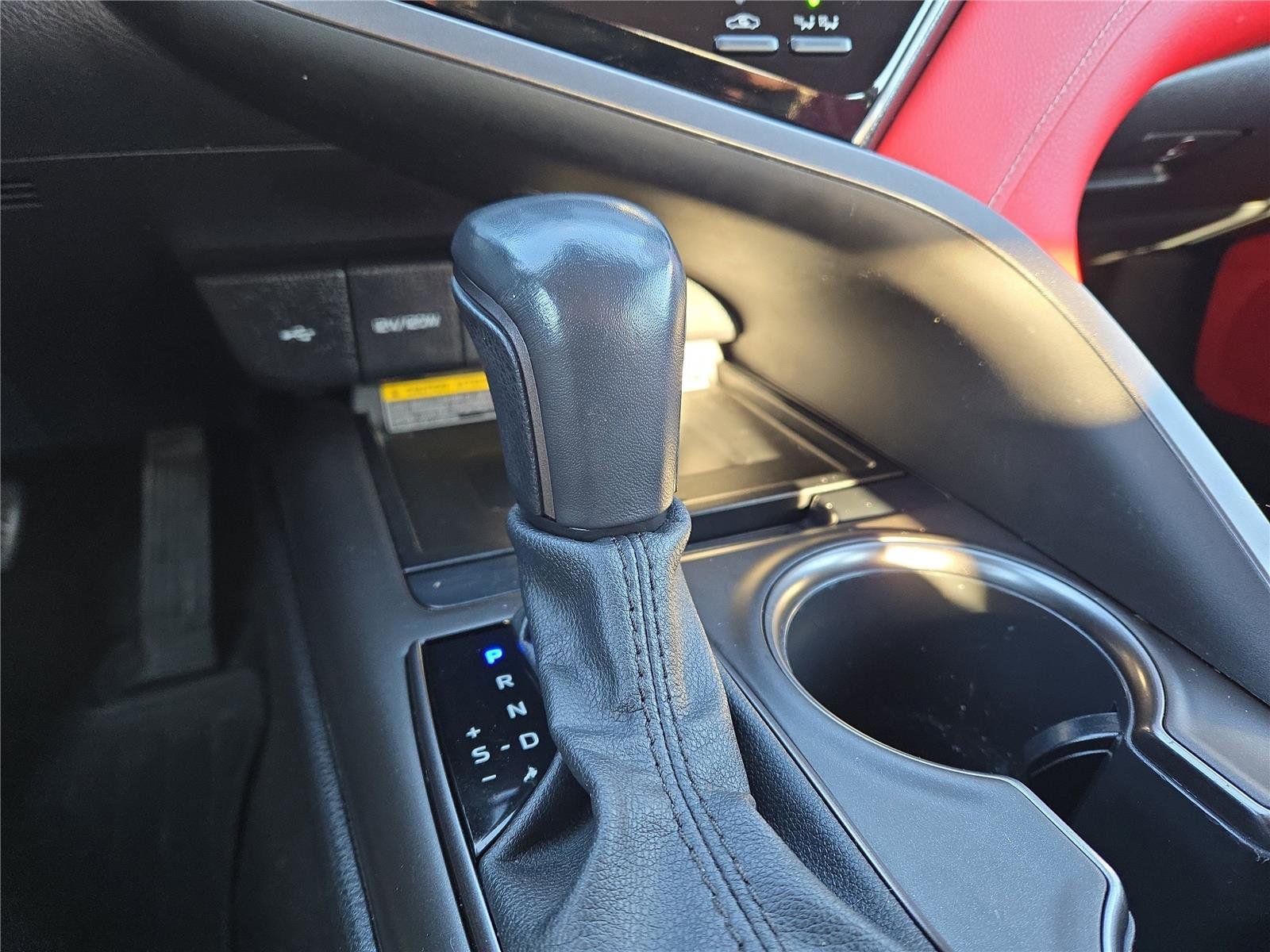 Used 2021 Toyota Camry XSE w/ Navigation Upgrade Package image 12