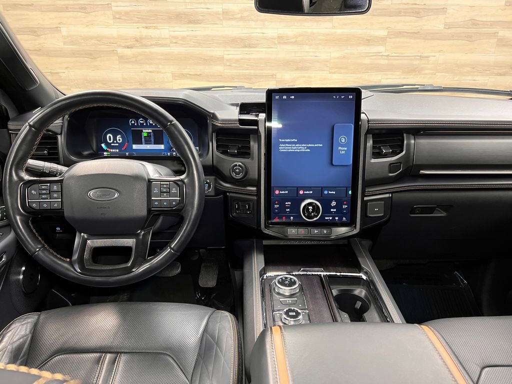 Used 2023 Ford Expedition Max Platinum AWD/4WD image 2