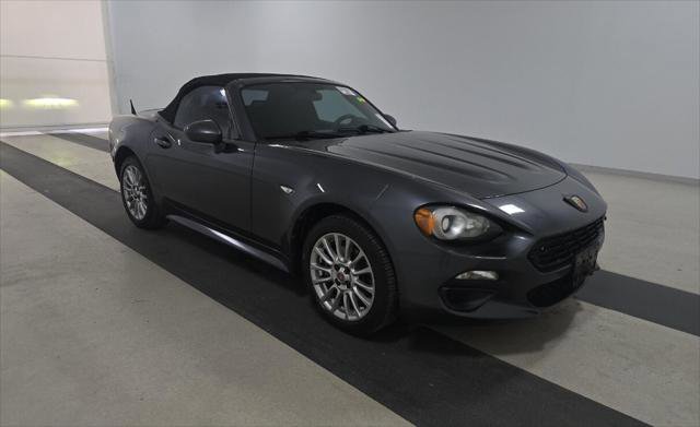 Used 2018 FIAT 124 Spider Classica image 23