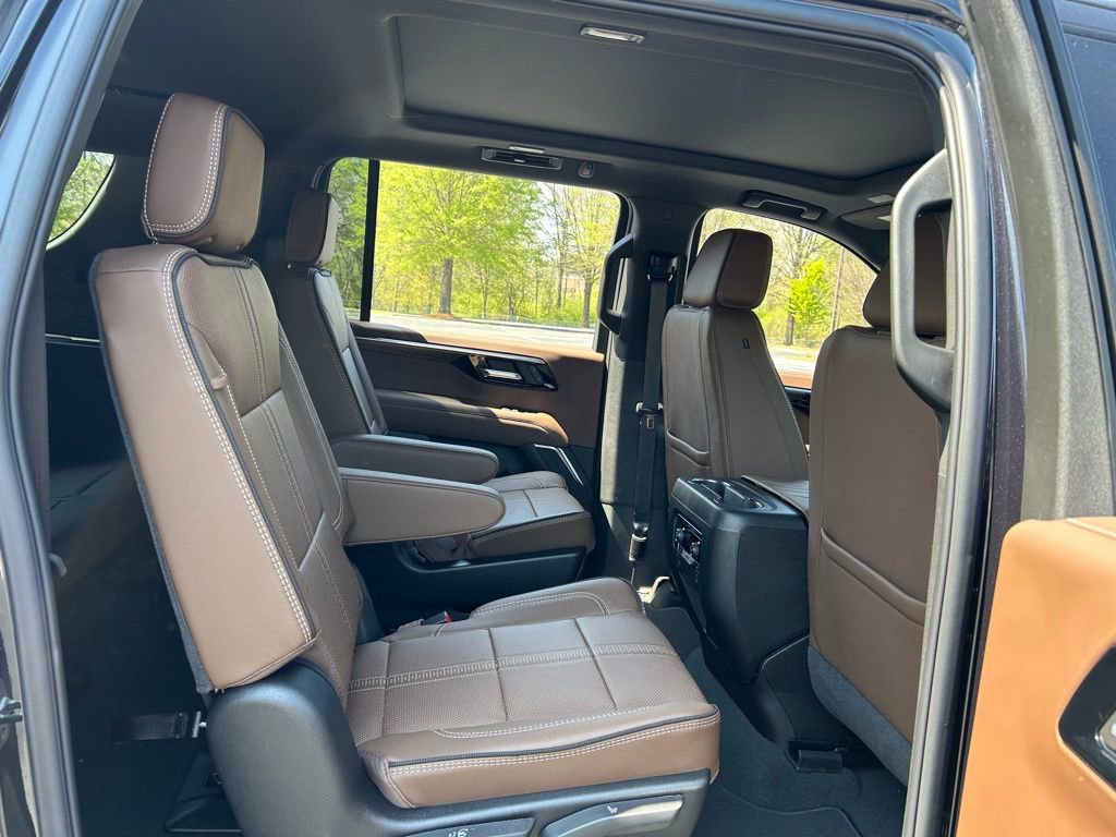 New 2026 Chevrolet Suburban High Country image 49