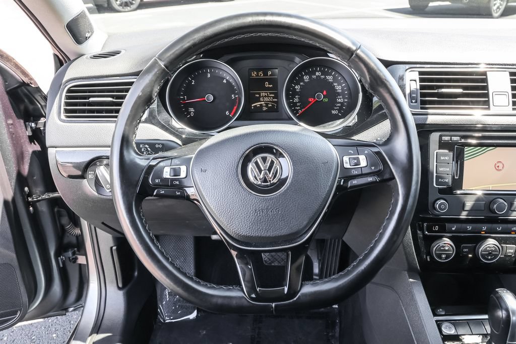 Used 2015 Volkswagen Jetta TDI SEL FWD image 21