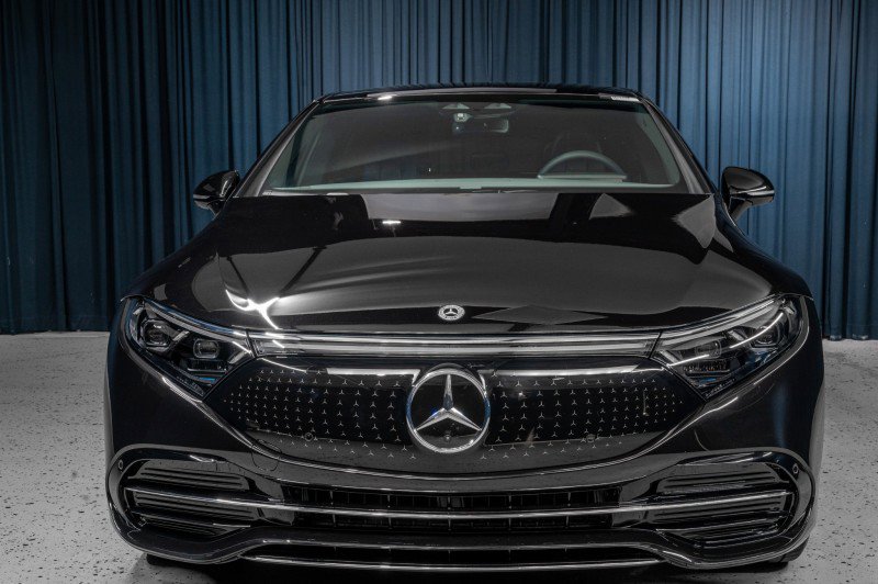 Used 2023 Mercedes-Benz EQS 450+ Sedan image 2