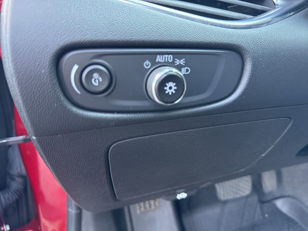 Used 2021 Chevrolet Malibu LT w/ Leather Package image 18