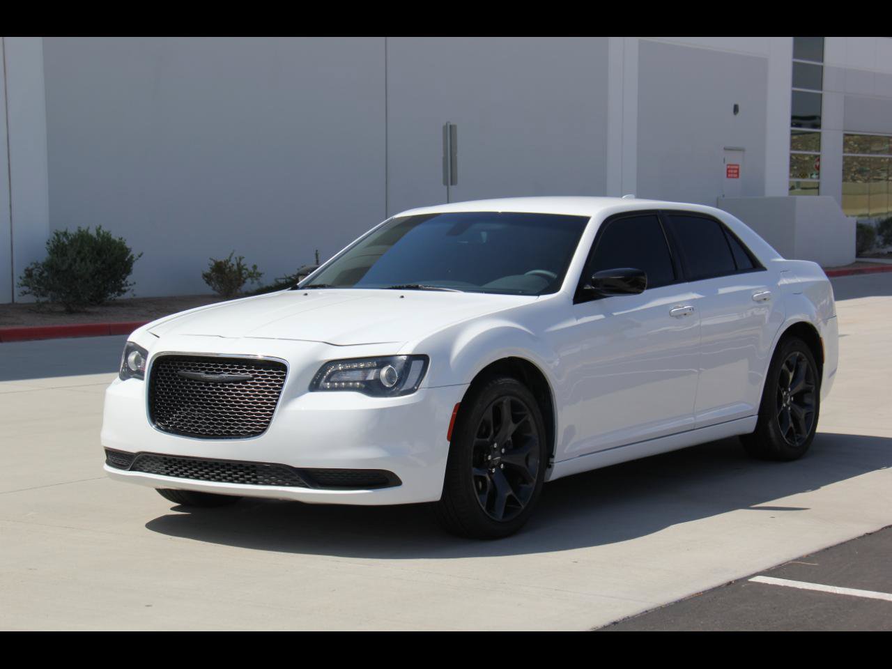 Used 2023 Chrysler 300 Touring w/ Sport Appearance Package RWD image 1