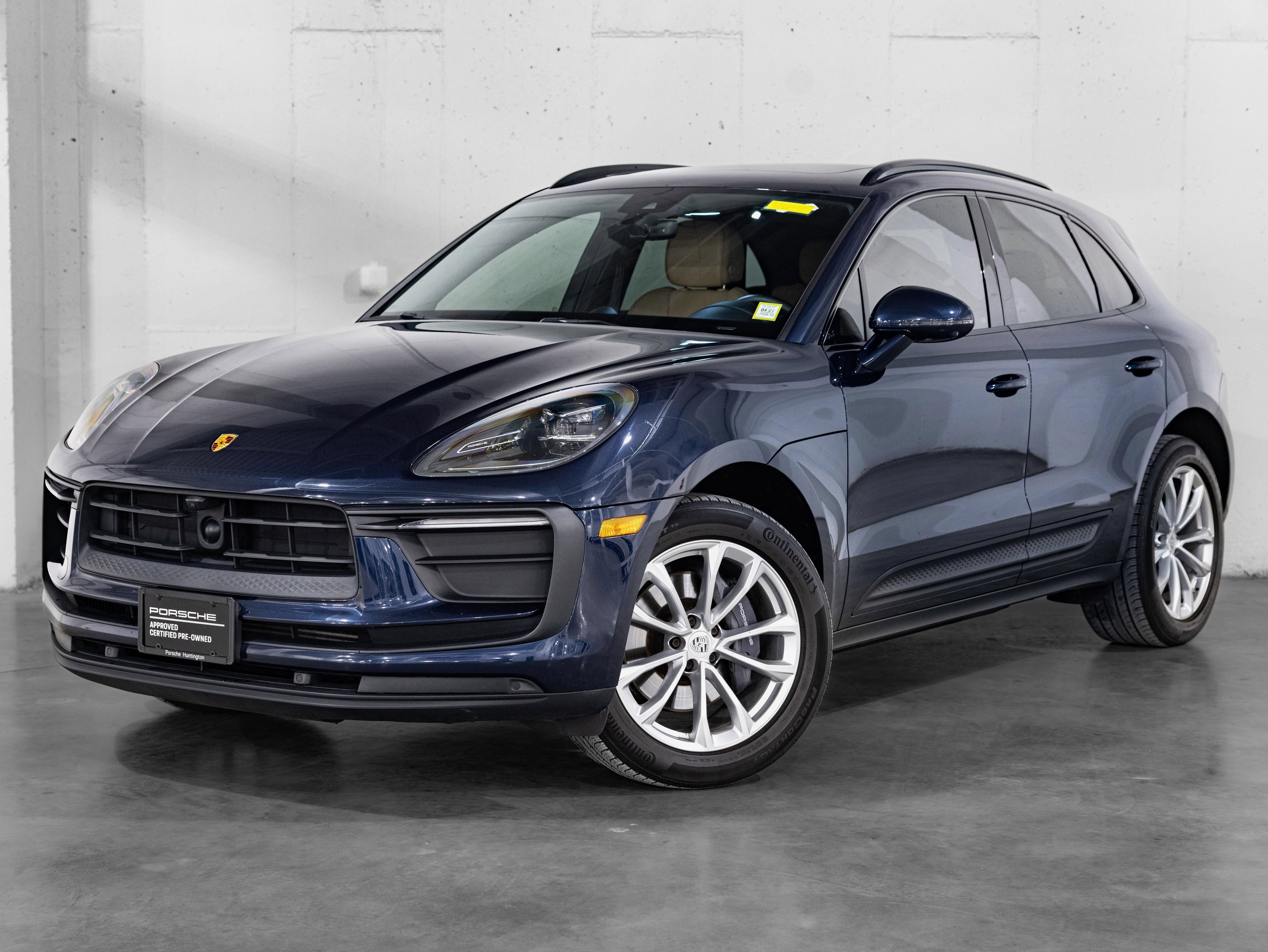 Certified 2023 Porsche Macan AWD/4WD image 1