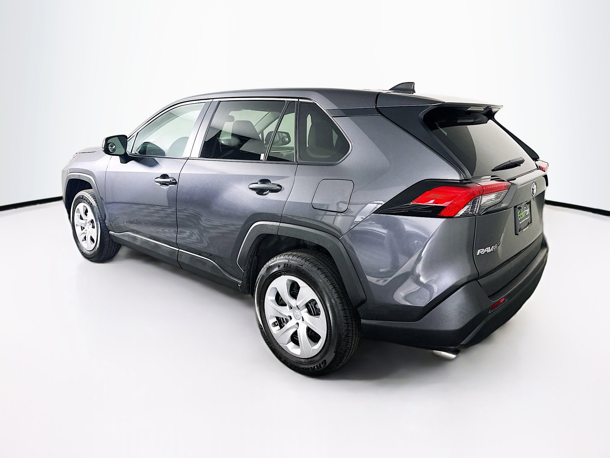 Used 2025 Toyota RAV4 LE image 5