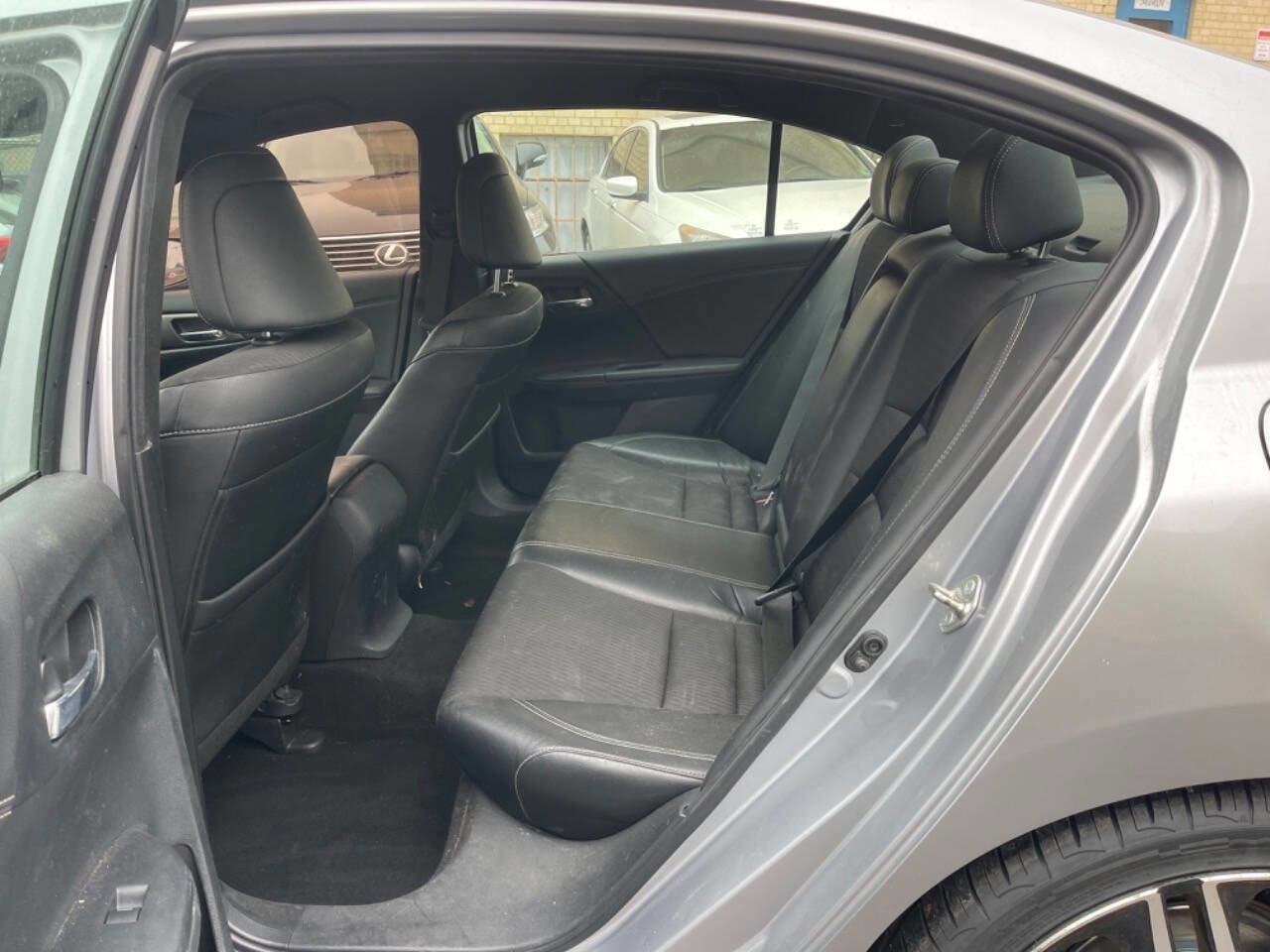 Used 2016 Honda Accord Sport image 12