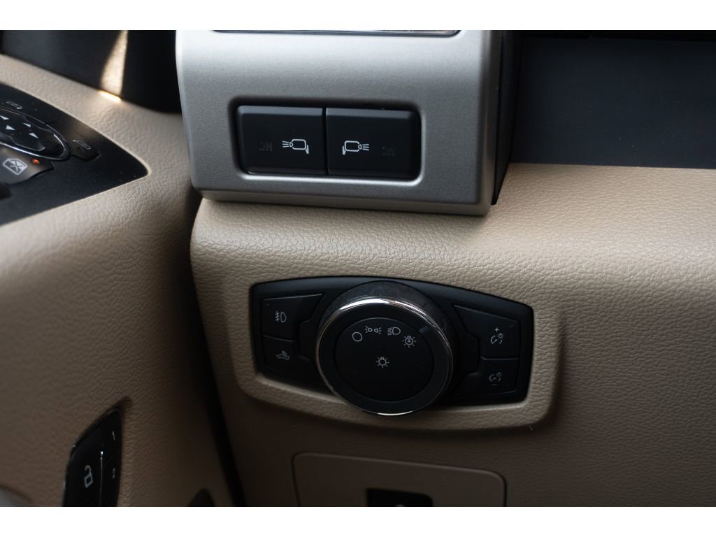 Used 2015 Ford F150 Lariat w/ Equipment Group 502A Luxury RWD image 27