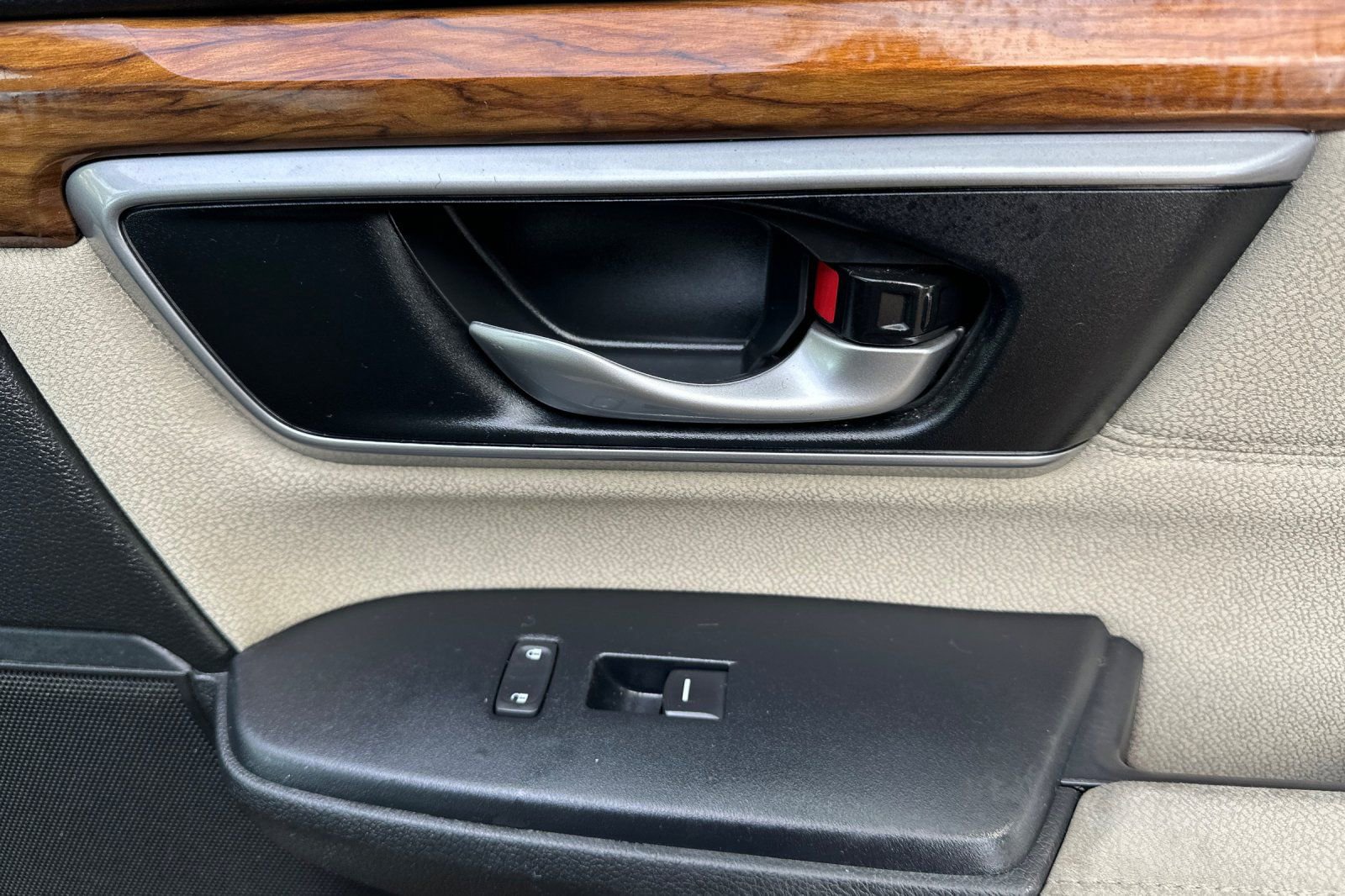 Used 2018 Honda CR-V EX image 18