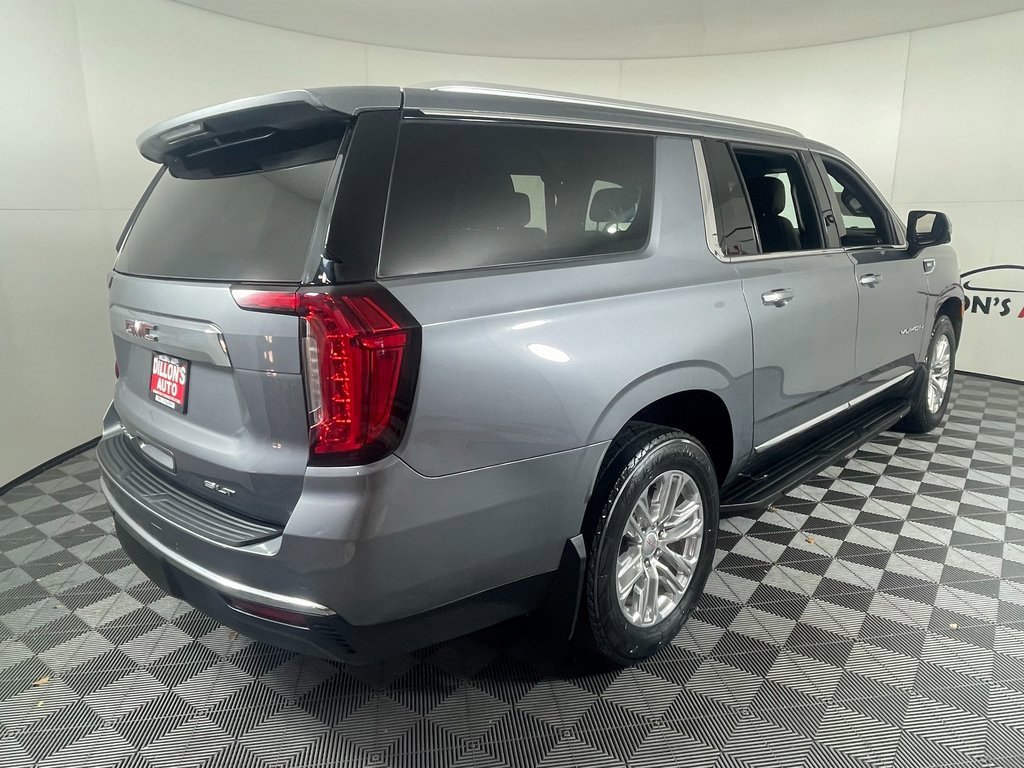 Used 2022 GMC Yukon XL SLT w/ SLT Premium Package image 8