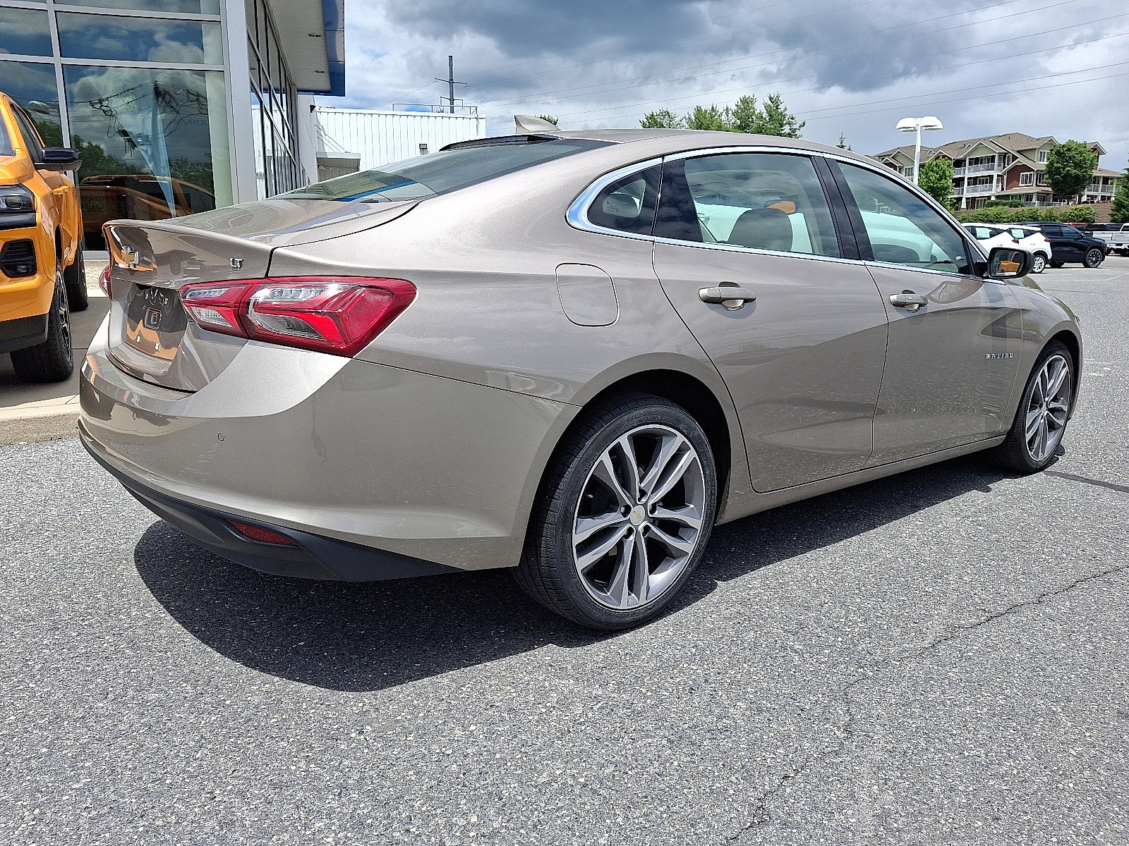 Used 2024 Chevrolet Malibu LT FWD image 7