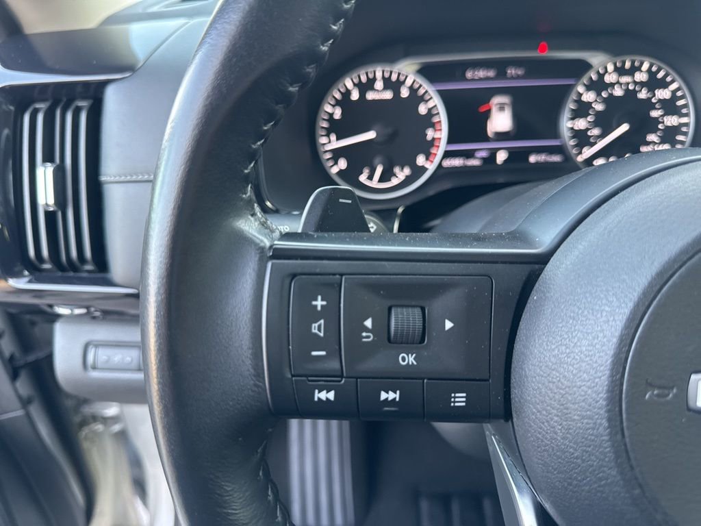 Used 2024 Nissan Pathfinder SV AWD/4WD image 14