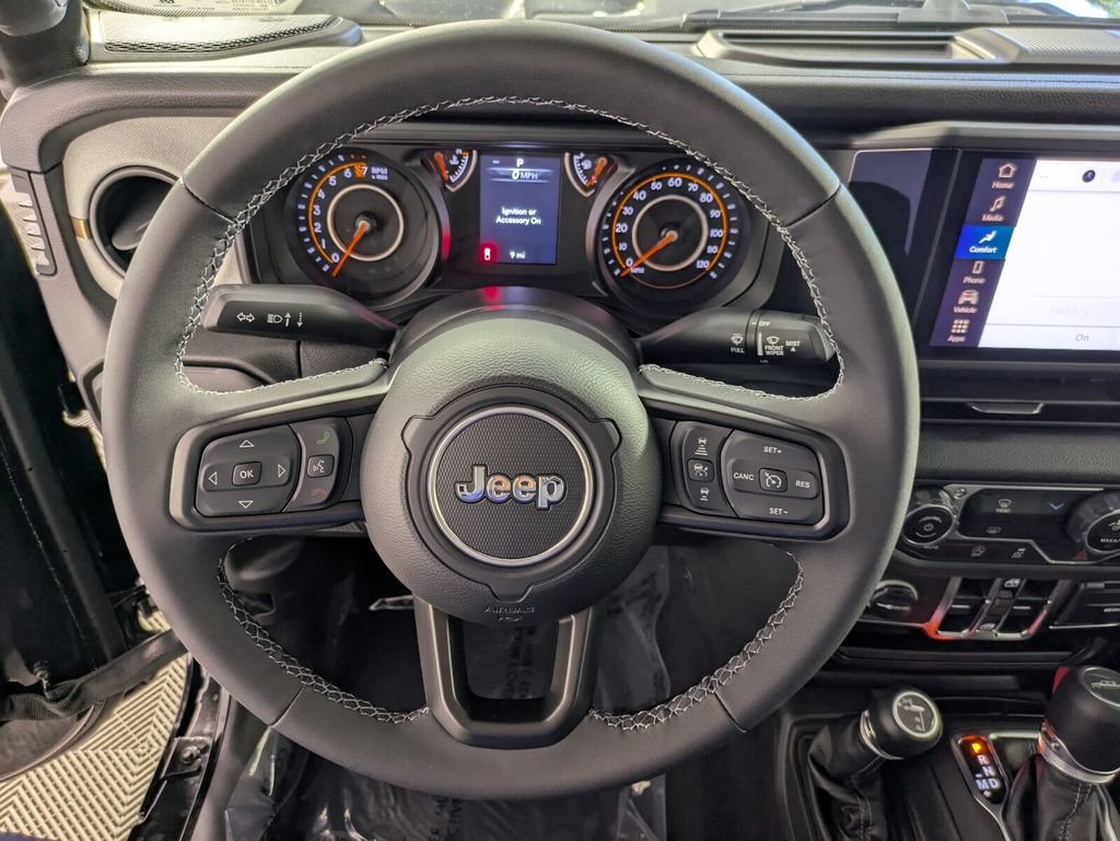 New 2026 Jeep Gladiator Sport AWD/4WD image 16