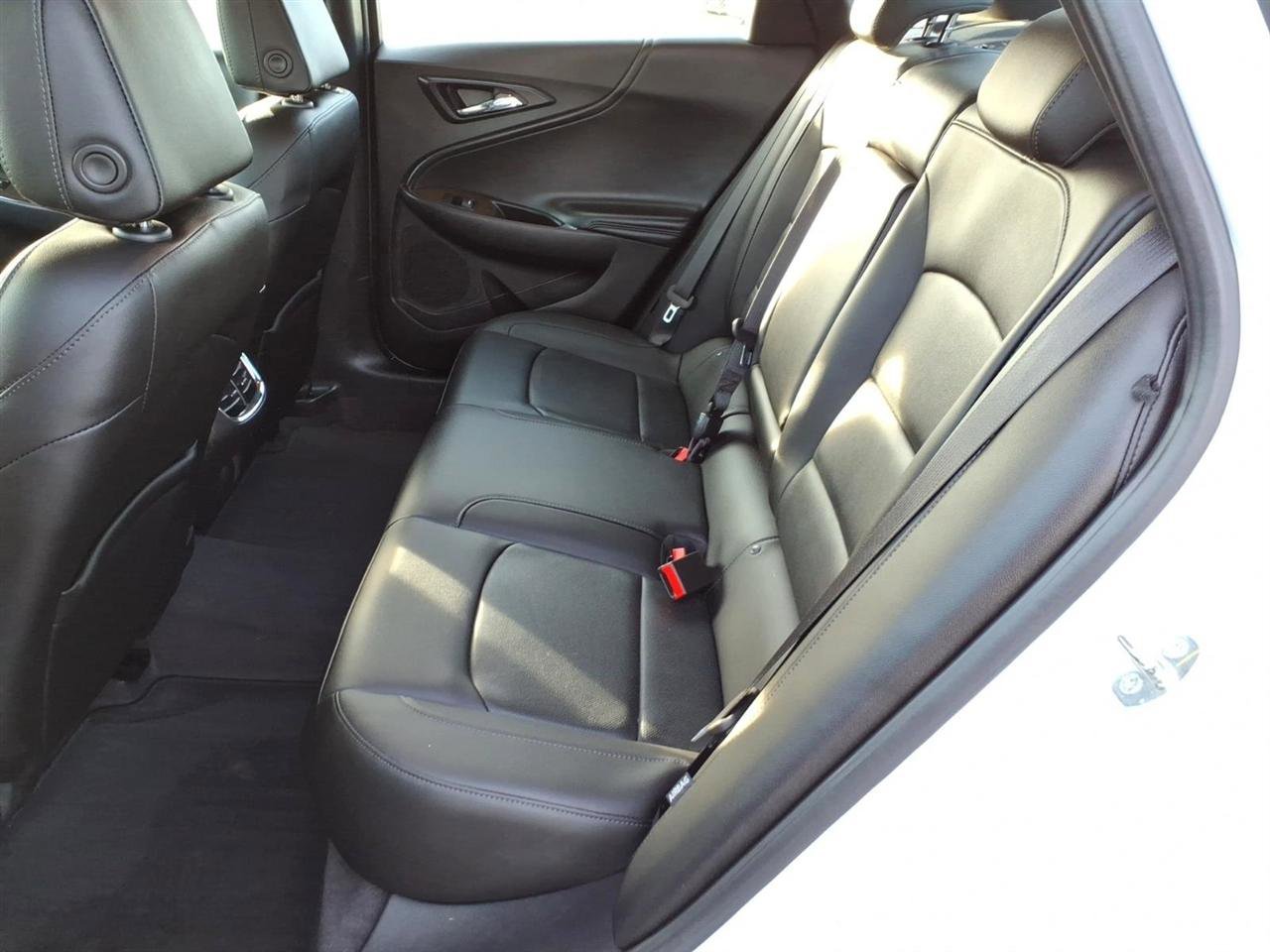 Used 2017 Chevrolet Malibu Premier image 7