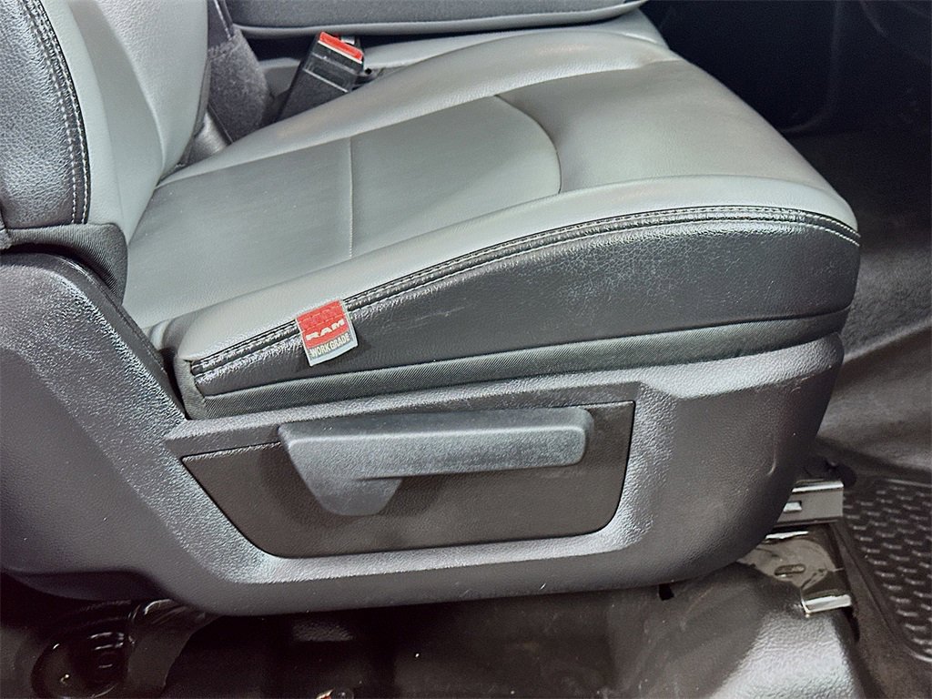 Used 2020 RAM 3500 Tradesman image 22