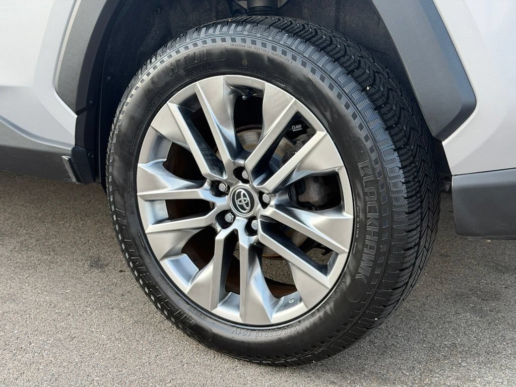 Used 2019 Toyota RAV4 Limited w/ All Weather Liner Package AWD/4WD image 28