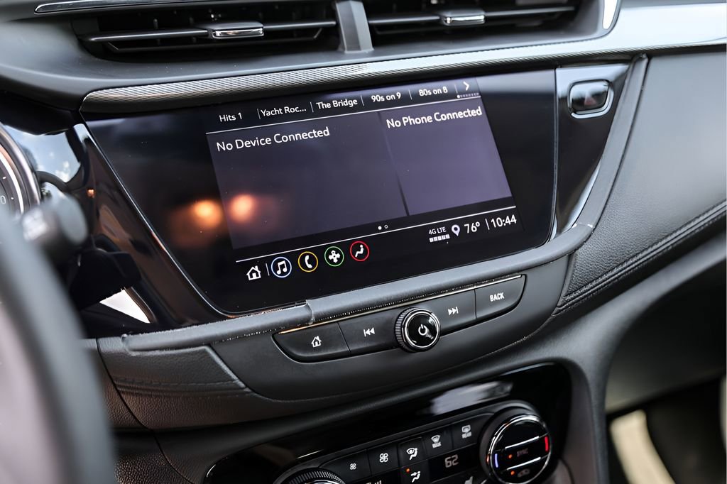 Used 2023 Buick Encore GX Essence w/ Experience Buick Package FWD image 19