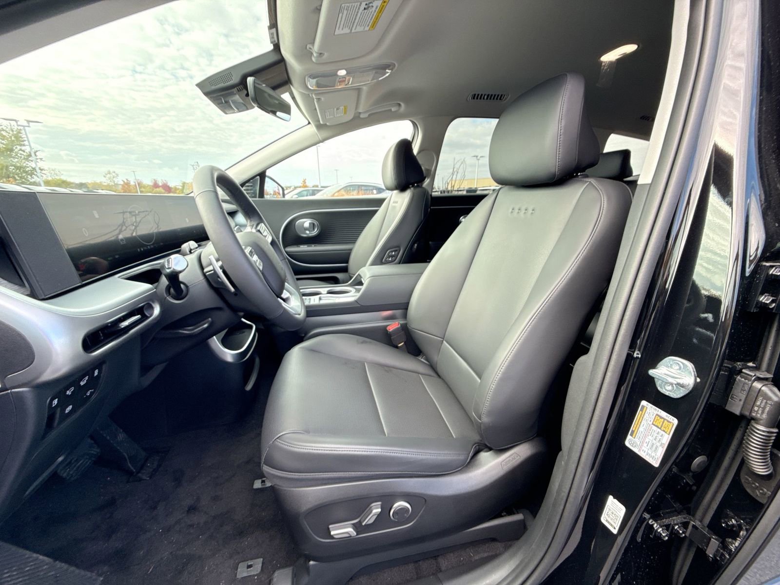 New 2026 Hyundai Ioniq 9 SEL image 13