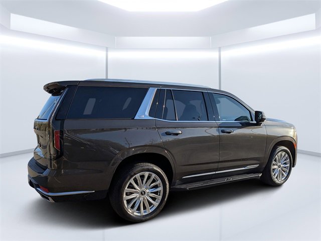Used 2021 Cadillac Escalade Luxury image 3