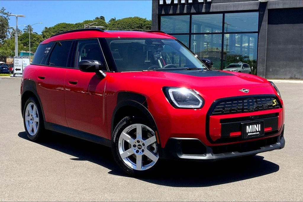 New 2025 MINI Cooper Countryman SE image 1