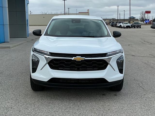 Used 2024 Chevrolet Trax LS image 15