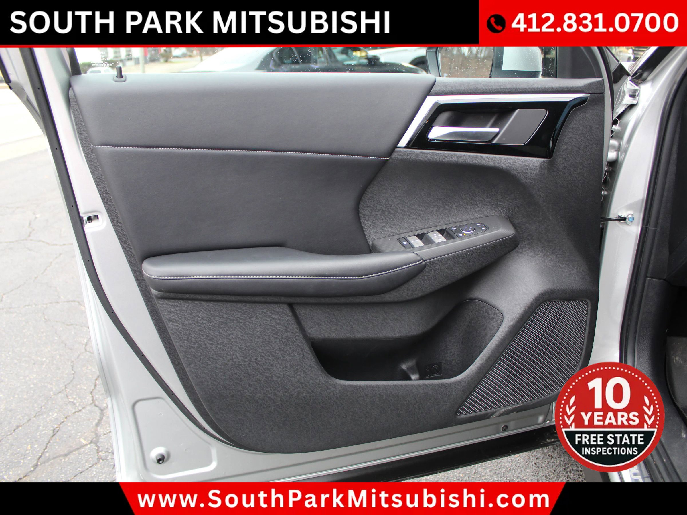 Used 2022 Mitsubishi Outlander SE image 14