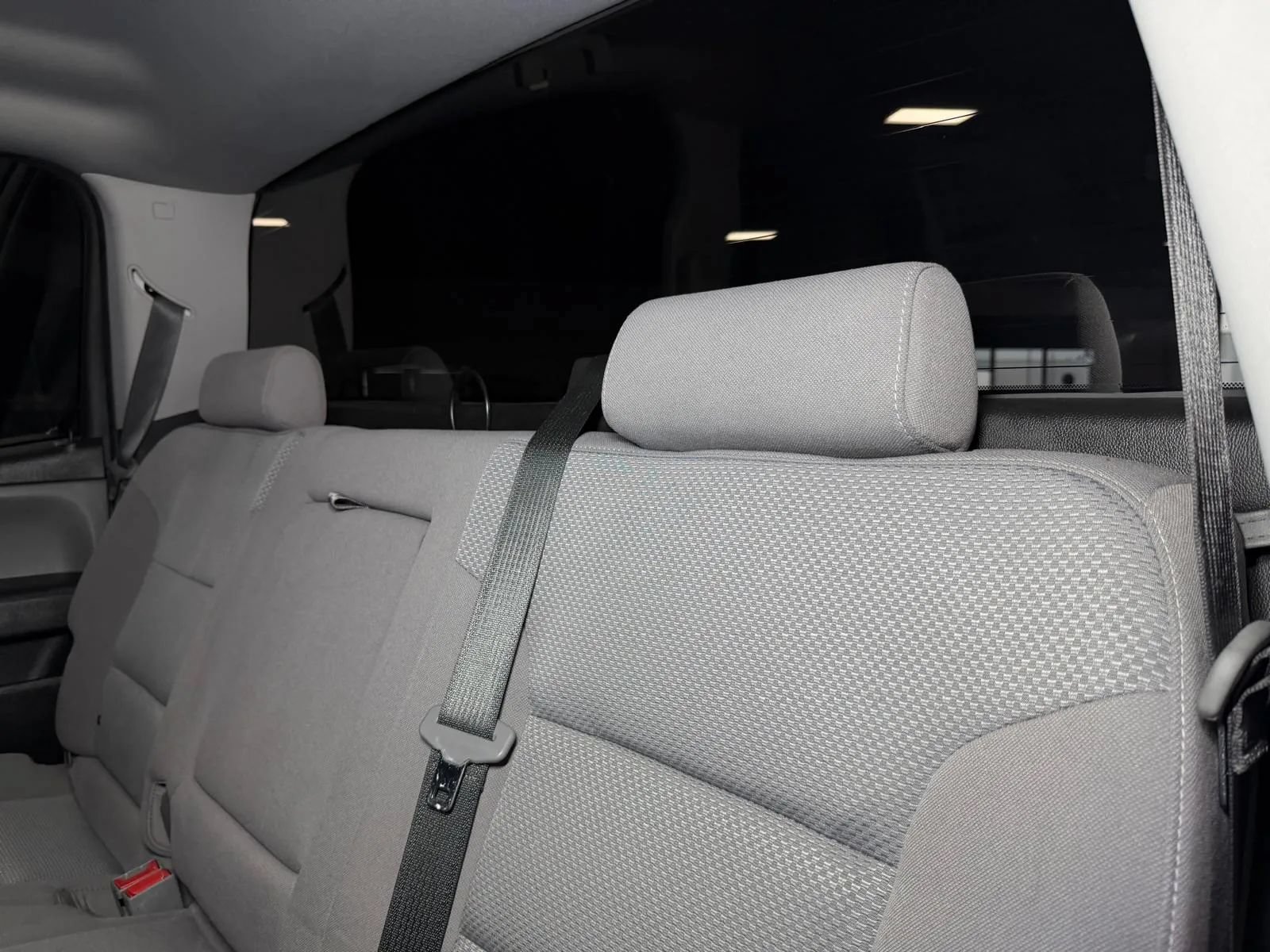 Used 2018 Chevrolet Silverado 1500 Custom w/ Custom Value Package RWD image 17