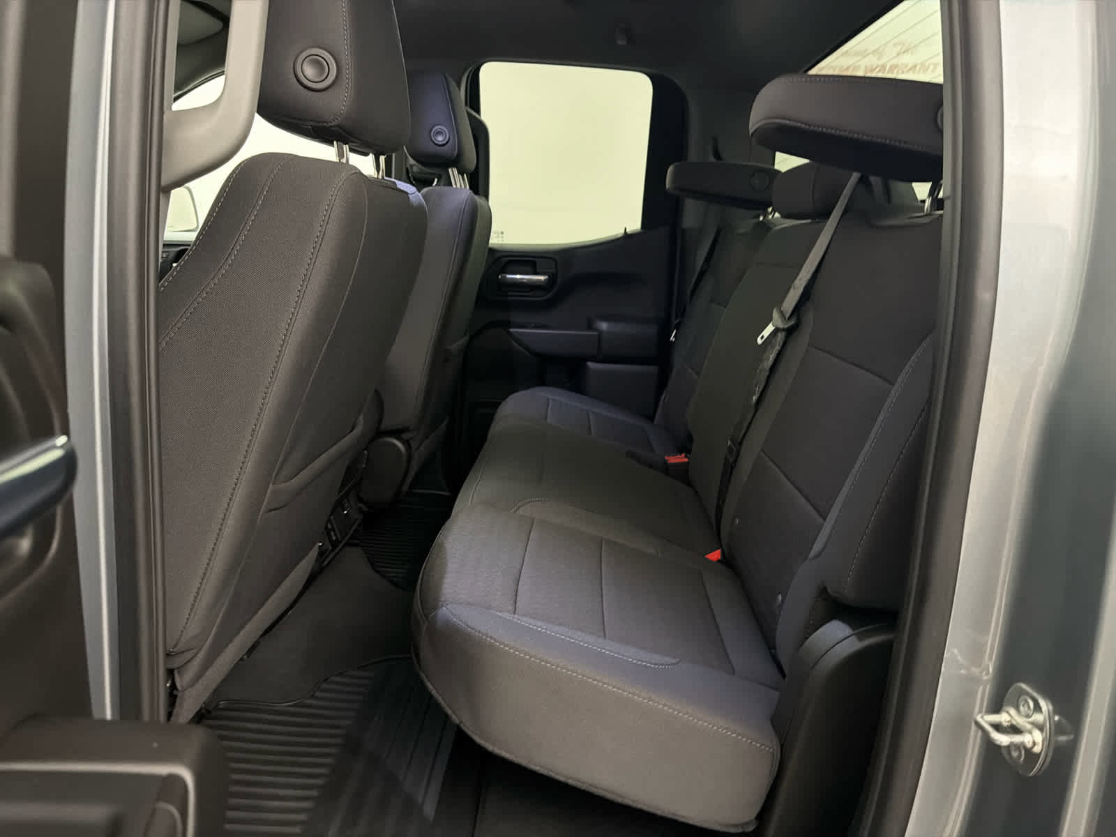 Used 2025 Chevrolet Silverado 1500 Custom image 16