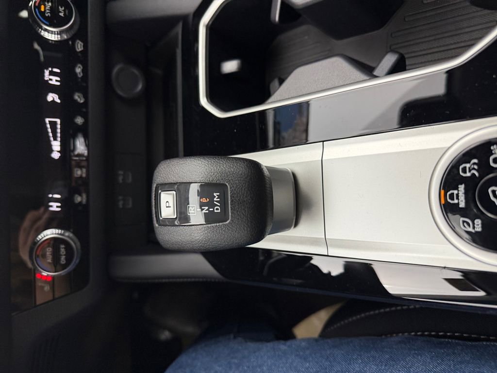 New 2026 Mitsubishi Outlander ES image 21