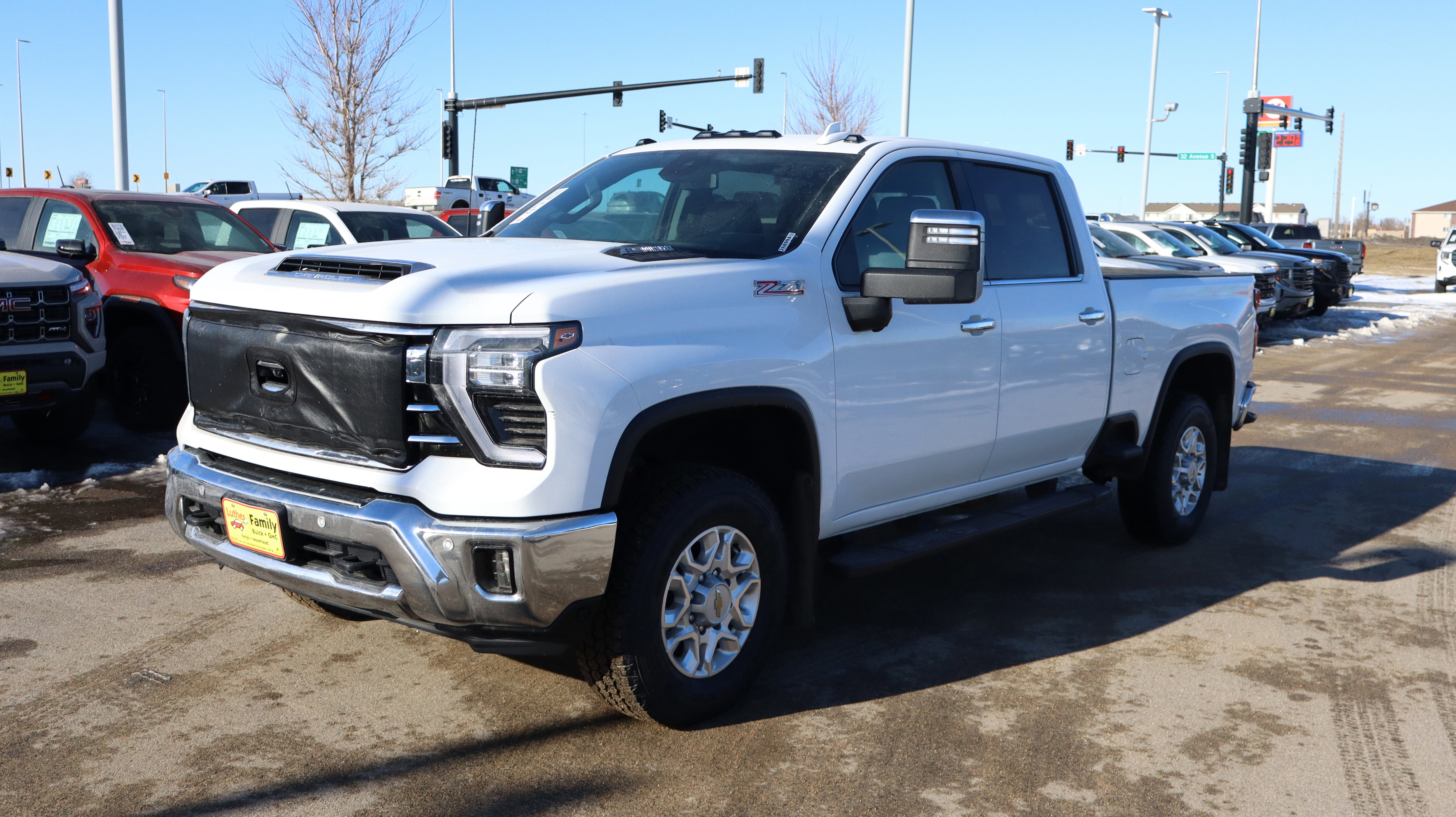 Certified 2024 Chevrolet Silverado 3500 LTZ w/ LTZ Plus Package image 3