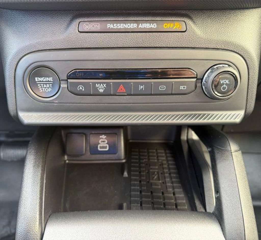 Used 2025 Ford Bronco Sport Badlands AWD/4WD image 14