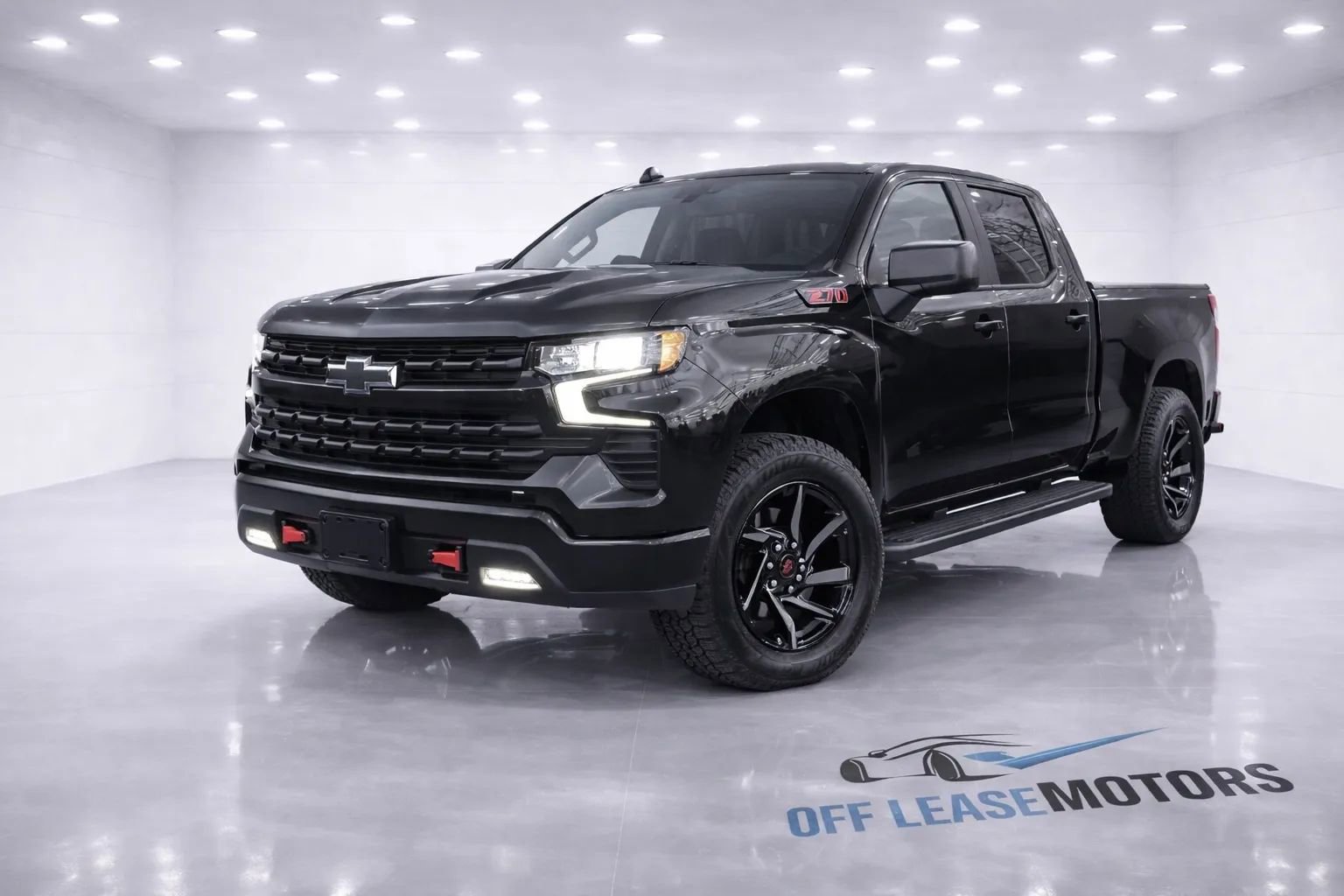 Used 2024 Chevrolet Silverado 1500 LT Trail Boss w/ Convenience Package II image 1