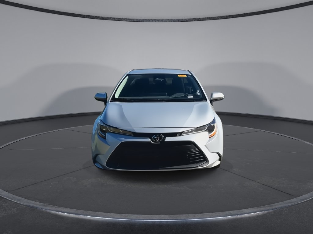 Used 2024 Toyota Corolla LE FWD image 3