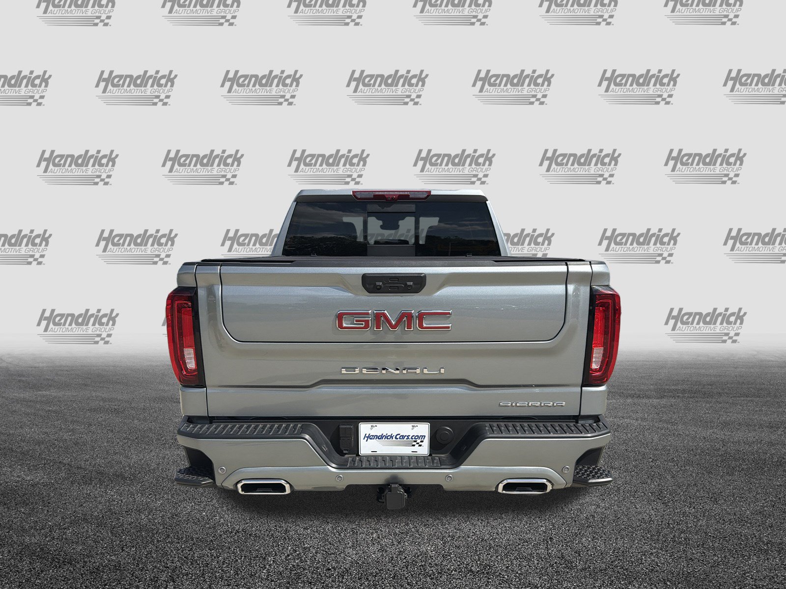 Used 2025 GMC Sierra 1500 Denali AWD/4WD image 9