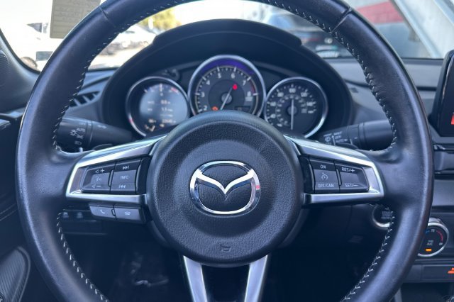 Used 2020 MAZDA MX-5 Miata Grand Touring RWD image 25