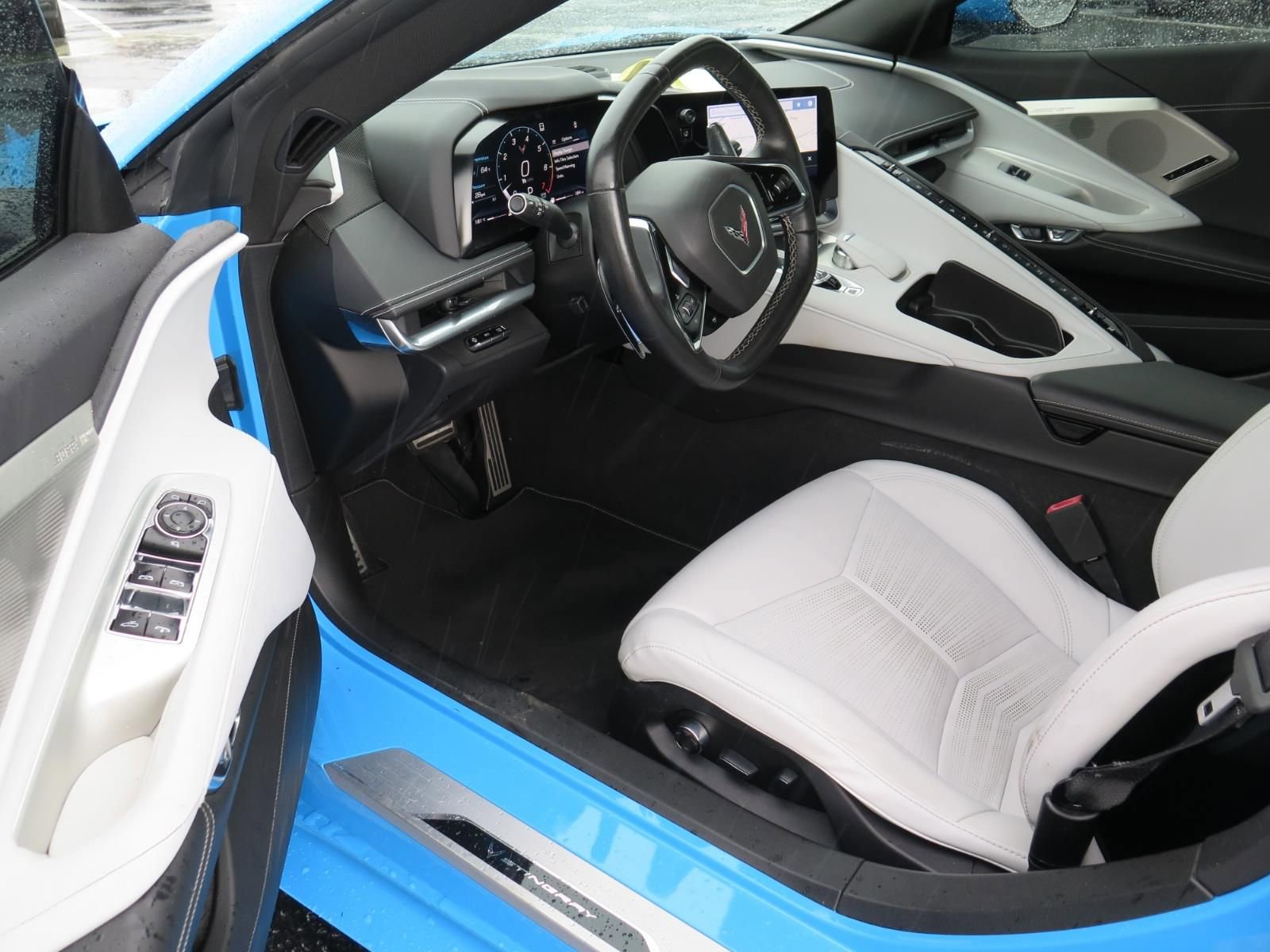 Used 2021 Chevrolet Corvette Stingray Preferred Conv w/ Z51 Performance Package image 9